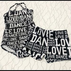 Girls leotard size 4 or 5 toddler.